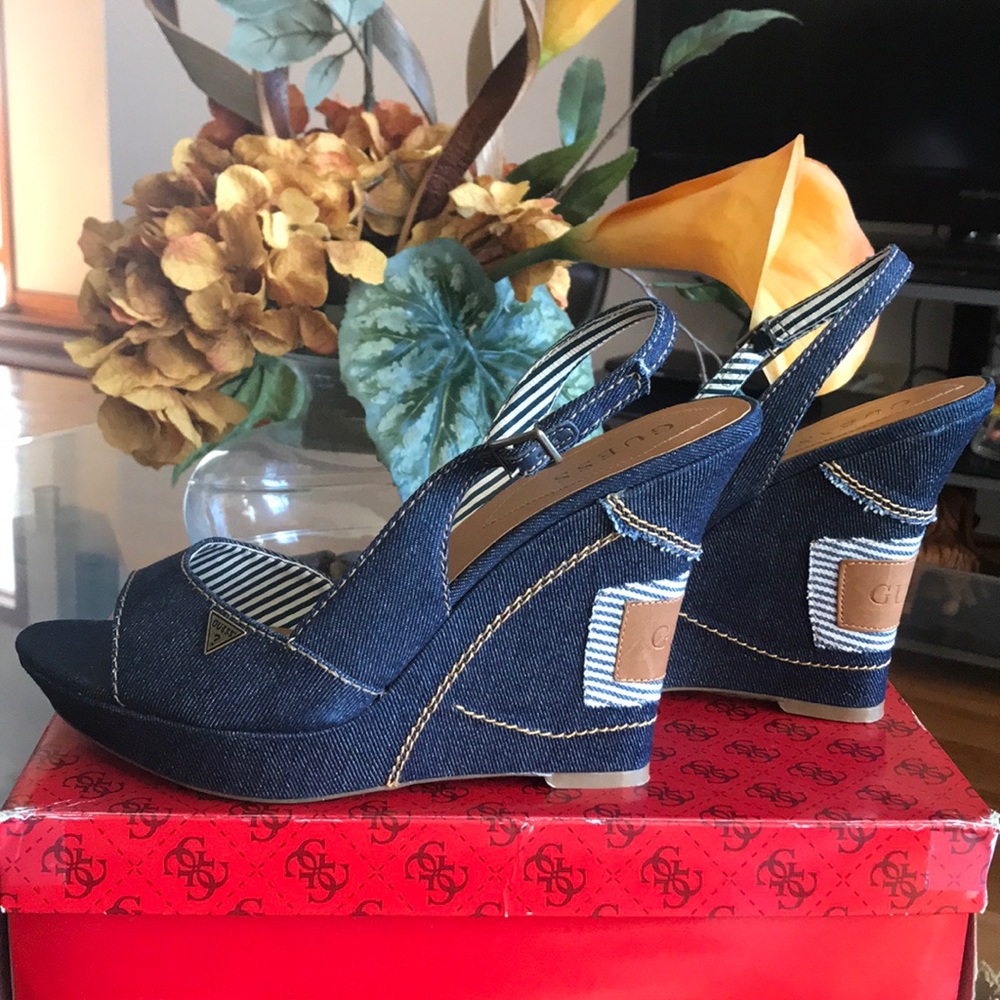 Shoes - Picture 4 of 4